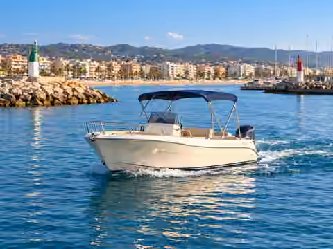 Illustrative image of a boat navigating near Calafell